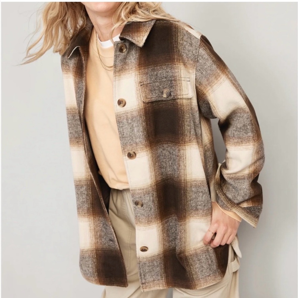 Old Navy Women’s Oversized Brown/Tan Soft Brushed Plaid Flannel Shacket Jacket